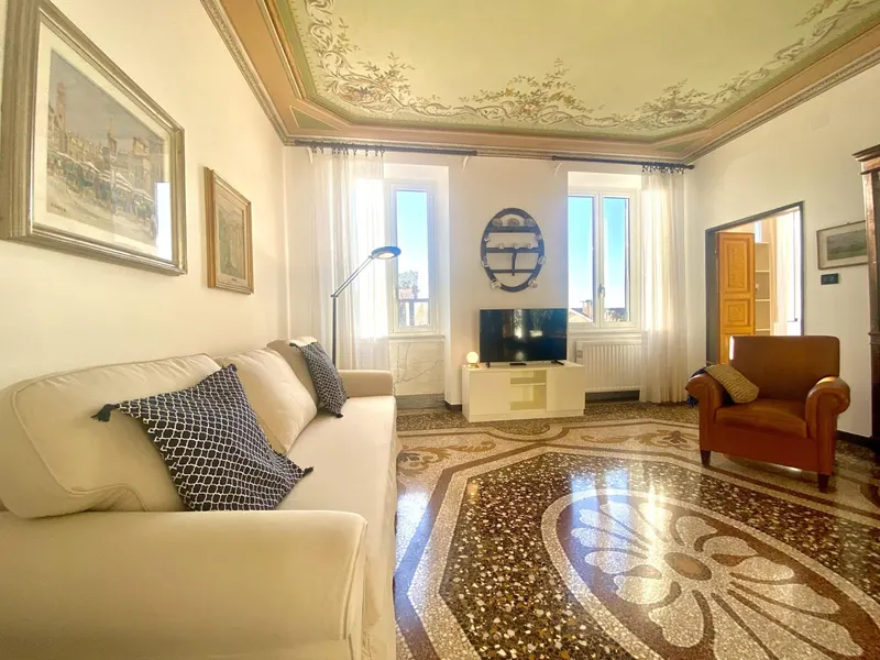 Central Elegant apartment in Camogli
