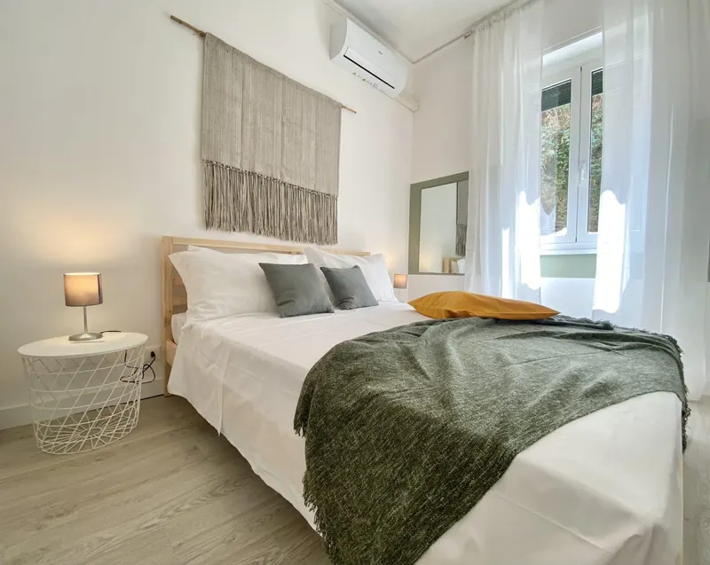 Lovely Trilo with patio in Rapallo