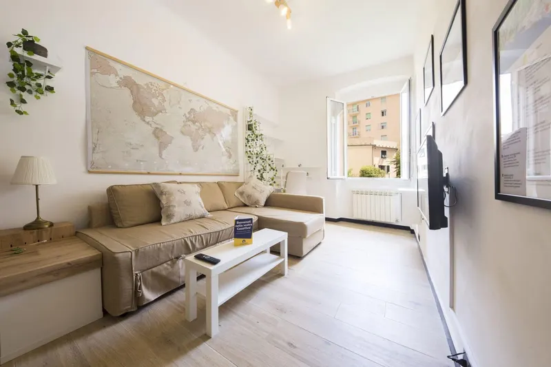 Comfy Modern Trilo in Genova Principe
